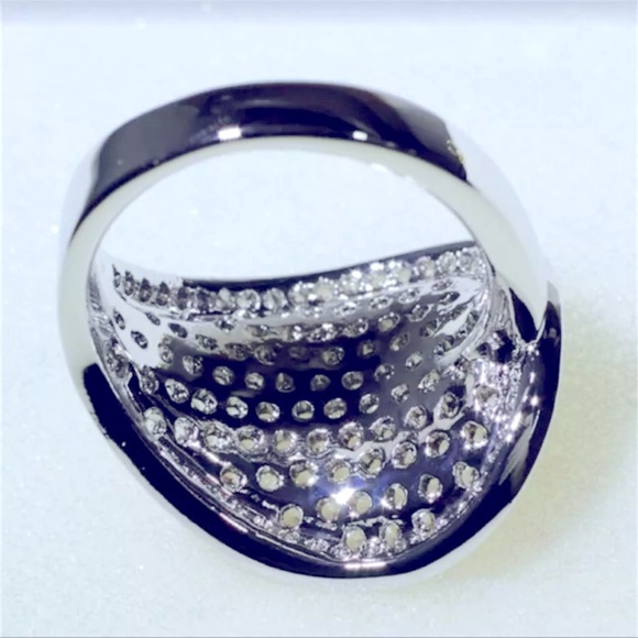NEW Sparkle Thick Rhinestone Jeweled Large Shimmer Statement Women’s Ring Size 9 - Picture 4 of 4